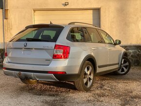 Škoda Octavia Scout 2.0 TDi 110kw M6 - 4