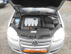 Volkswagen Golf 1.9 TDI TOP STAV - 4