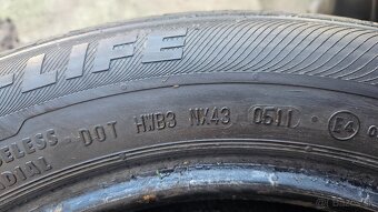 Letne pneu 215/55 r16 - 4