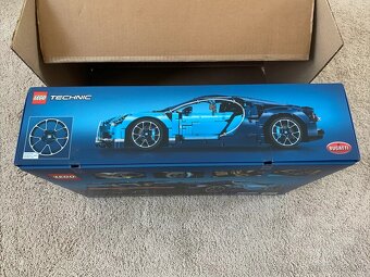 LEGO Technic: Bugatti Chiron (42083) - 4