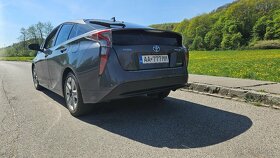 Toyota Prius Executive - 4