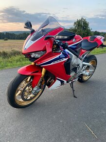 HONDA CBR 1000 RR SP1, 9/2020, 8866 km - 4