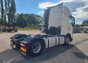 Volvo FH 13 Globetrotter XL 460 I-SA nafta 345 kw - 4