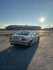 Bmw e36 1.8is - 4