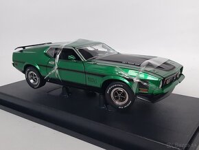 1:18 - Ford Mustang Mach 1 (1971) - Sun Star - 1:18 - 4