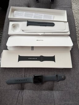 Apple Watch 10.5 (21t576) s komplet príslušenstvom - 4