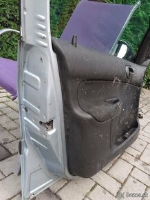 Predam zadne dvere na peugeot 206 SW kombi rok 2003 - - 4