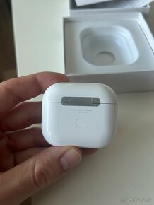 AirPods 3 - 4