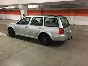 Volkswagen Golf - 4