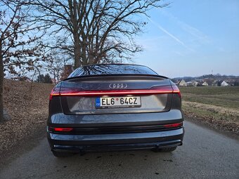 Audi etron s-line sportbeck 50 - 4