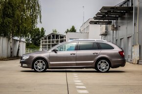 Škoda Superb Combi 1.8 TSI 4x4 Elegance - 4