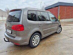 ‼️VOLKSWAGEN TOURAN 2.0 TDI HIGHLINE - 7 MIESTNY - TOP STAV - 4