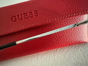 GUESS - 4