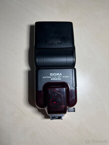 Sigma EF-430 blesk na fotenie - 4