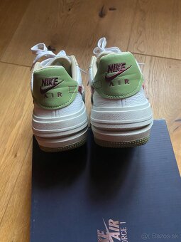 Nike - 4