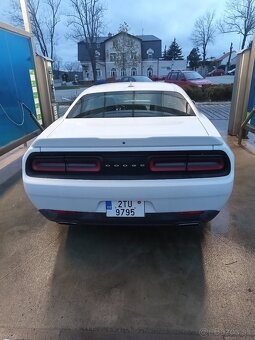 Dodge Challenger 3,6sxt plus - 4