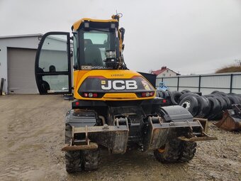 Kolový otočný bagr JCB 110 WT. T4 - 4