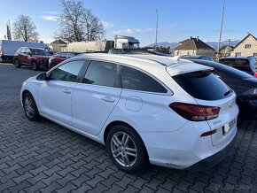 Hyundai i30 1.6 CRDi 136 Style  odp.DPH - 4