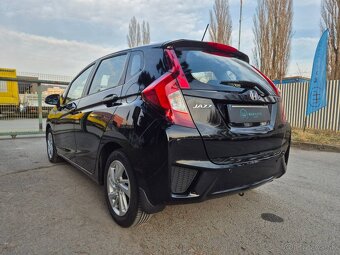 Predám  Honda Jazz 1.3 i-VTEC Comfort CVT - 4