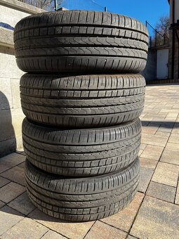 Pirelli 215/55 R17 - 4