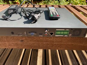 Predám GRANDSTREAM GVR 3550 IP Network Video Recorder - 4