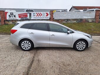 Kia Cee´d combi 1.6 GDI EX/Gold - 4