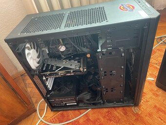 Vykonny PC , Intel i9 , 750 Watt zdroj - 4