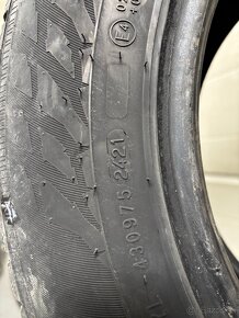 NOKIAN 195/65 r15 zimné - 4