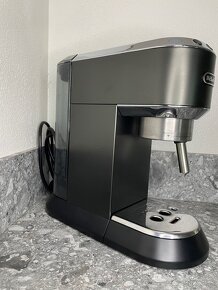 Kávovar DeLonghi EC685BK - 4