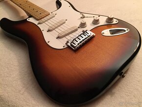 Predám Elektrickú gitaru Stratocaster CHERI - 4