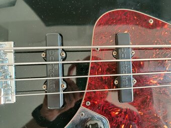 Fender Jazz Bass 4 MIM (2004) - 4