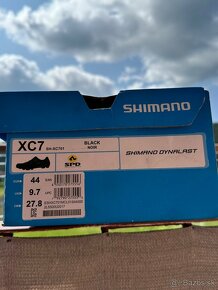 tretry Shimano XC7 - 4