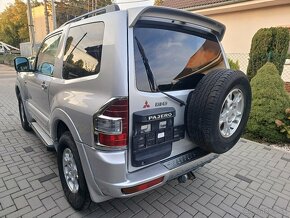 Mitsubishi Pajero 3.2 DI-D GLS automat - 4