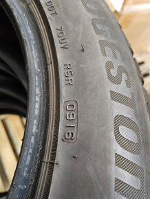 Bridgestone Blizzak 255/50 r20 6mm - 4