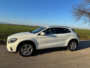 Mercedes-Benz GLA 180d A/T 2017 - 4