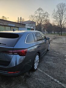 Skoda octavia 4 combi 2,0 TDI DSG - 4