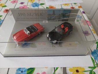 1:43 Mercedes Benz set - 4