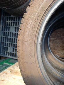 Zimné pneu  205/55 R17 - 4