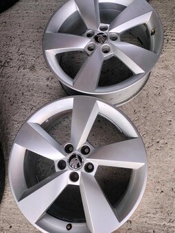 4ks alu disky orig. Škoda 5x100 R17 - 4