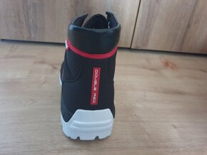 Nové DOUBLE RED RED SNOW™ Boots Black veľkosť 40 - 4