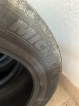 235/65R16 letné - 4