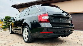 Škoda Octavia Combi 2.0 TDI Style DSG A7 - 4