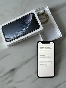 Iphone XR 64GB Cierny - 4