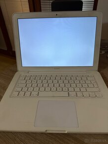 Apple Macbook 13 Unibody - 4