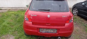 Suzuki Swift - 4