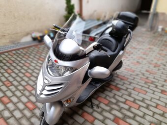 Kymco 125 Grand Dink Maxi - 4