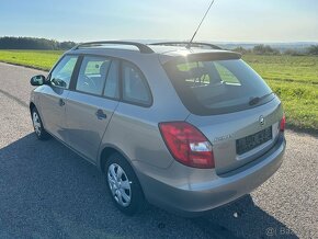 ŠKODA FABIA 2 1.2 51KW r.9/2013 klima,esp,2sady kol, dohoda - 4