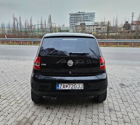 VW Fox - 4