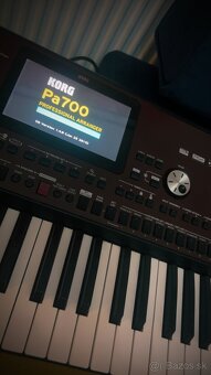 Korg pa 700 - 4