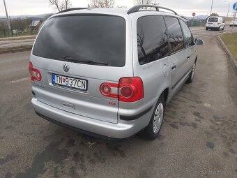 Volkswagen Sharan 1.9 TDI Comfortline - 4